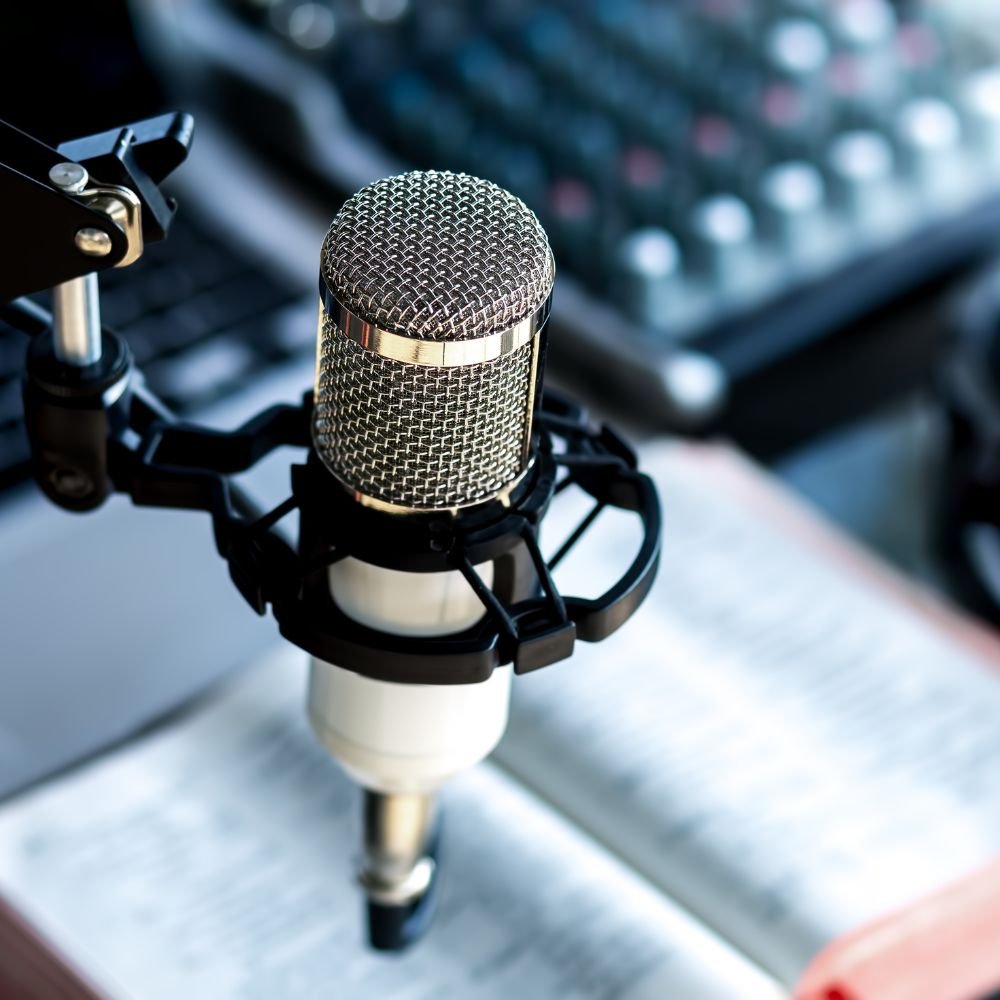 SEO-Optimized Podcast Show Notes Template